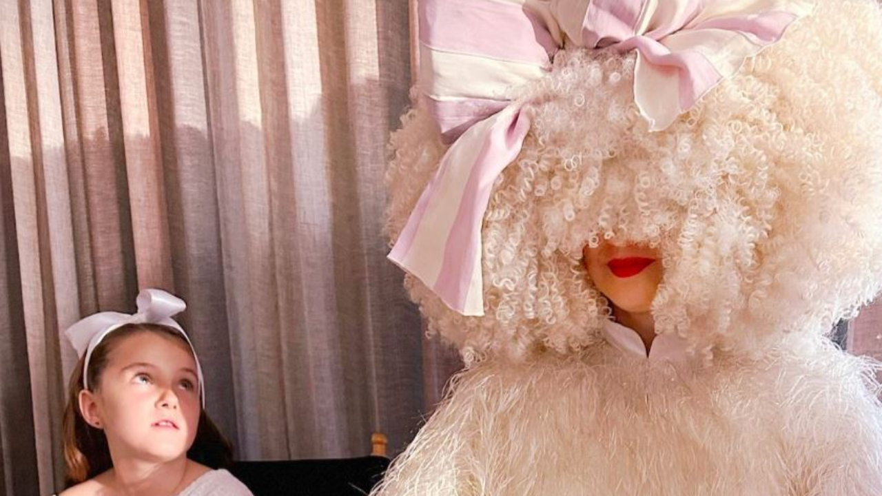 Sia dévoile toutes les infos sur son prochain album "Reasonable Woman" Sia dévoile toutes les infos sur son prochain album "Reasonable Woman"