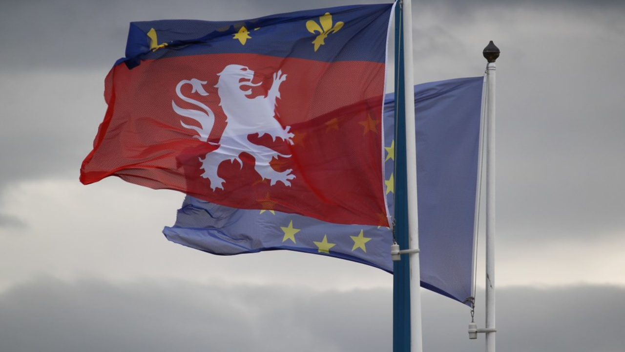 Vents violents : les parcs et les cimetières de Lyon fermés par mesure de précaution Vents violents : les parcs et les cimetières de Lyon fermés par mesure de précaution