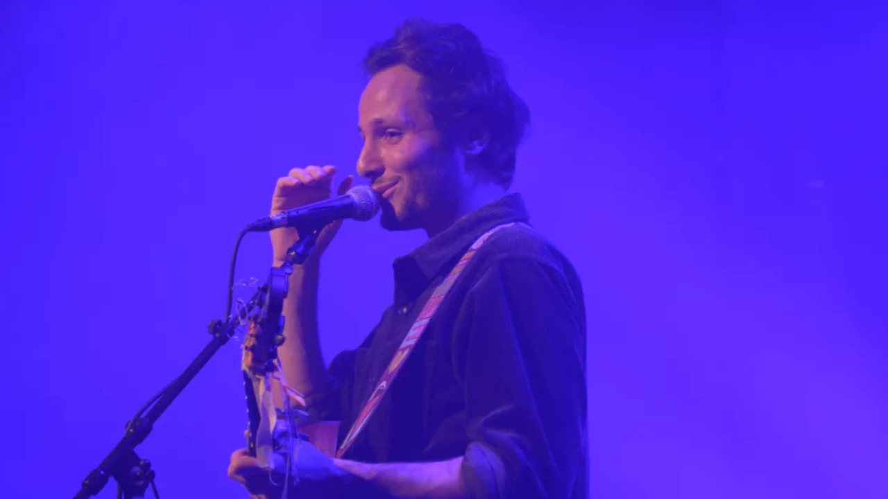 Vianney sur Patrick Bruel : "Il compte beaucoup pour moi et c'est quelqu'un que j'aime profondément"