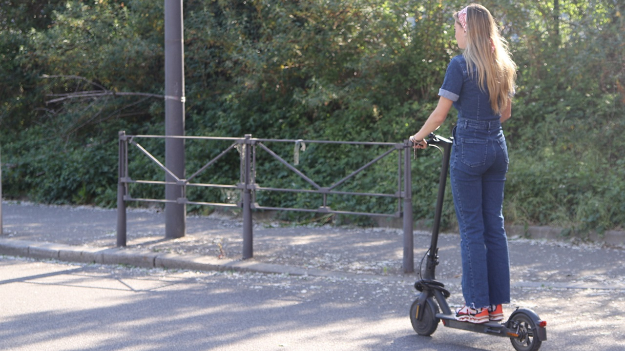 Villeurbanne : le casque obligatoire à trottinette à partir du 1er septembre Villeurbanne : le casque obligatoire à trottinette à partir du 1er septembre
