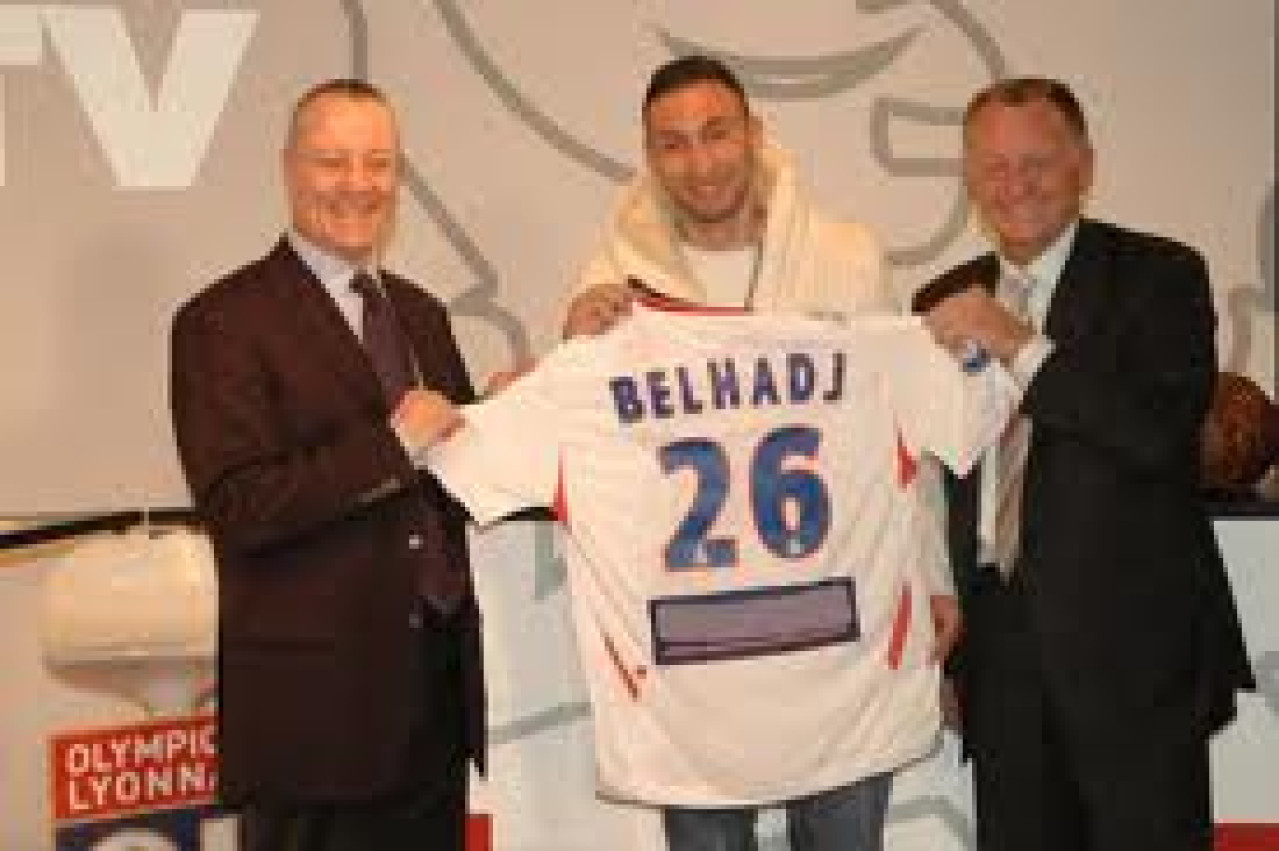 Un ancien joueur de l&rsquo;OL vis&eacute; par une plainte pour bigamie