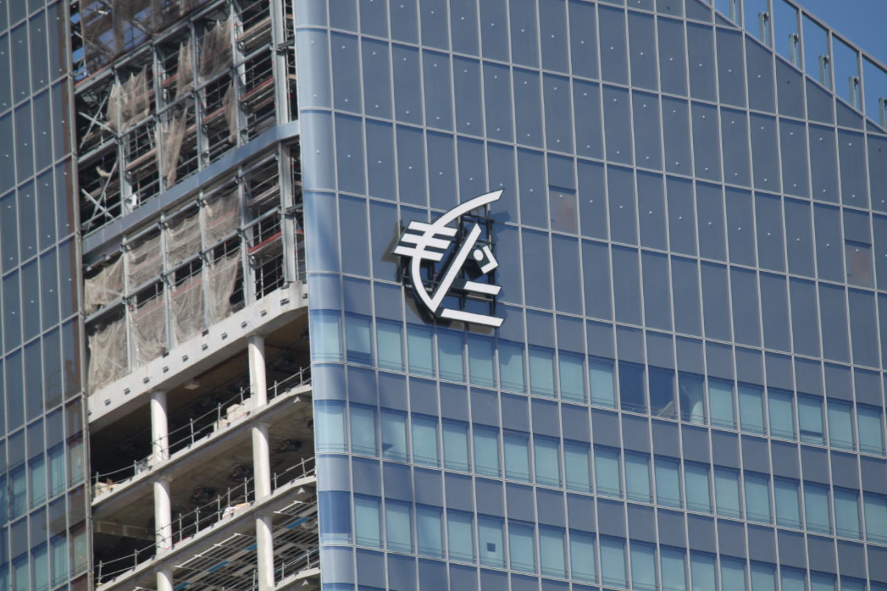 Lyon : un logo géant sur la tour InCity Lyon : un logo géant sur la tour InCity