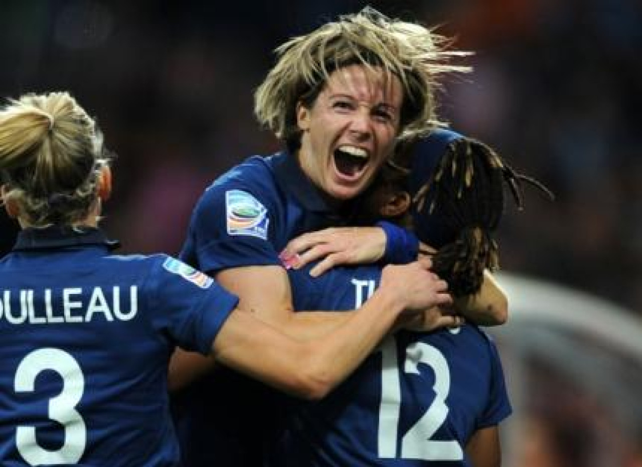 Foot f&eacute;minin : les Lyonnaises cartonnent avec l&rsquo;&eacute;quipe de France