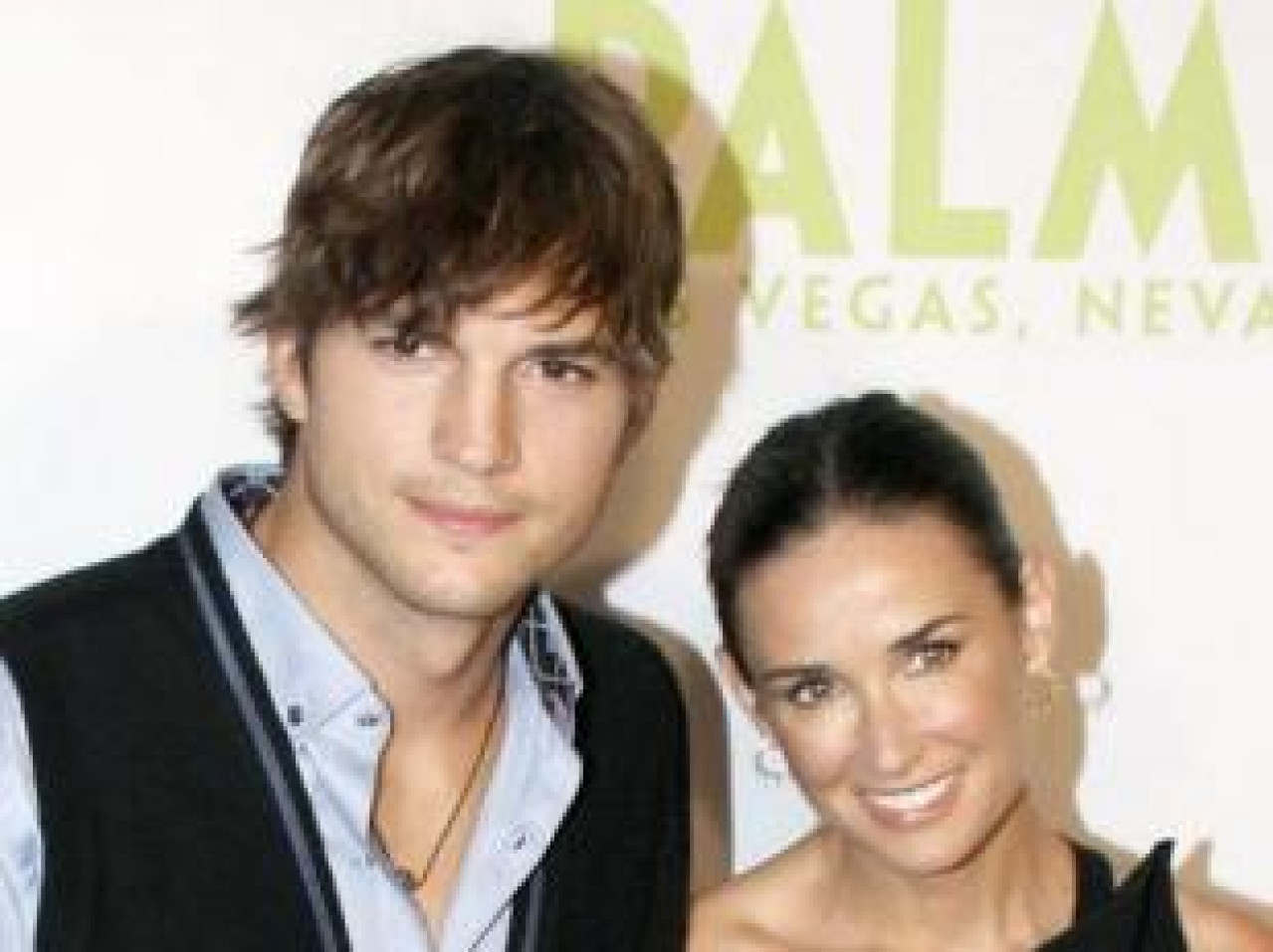 Demi Moore et Ashton Kutcher viennent d'échapper... à la mort ! Demi Moore et Ashton Kutcher viennent d'échapper... à la mort !