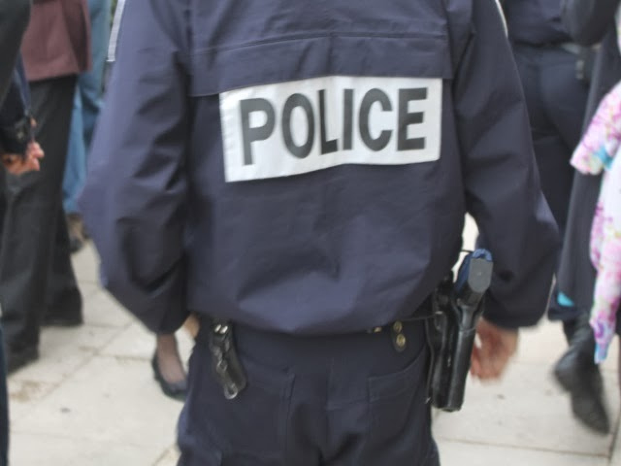 V&eacute;nissieux : menaces de mort, outrages, violences, un homme de 45ans ne plie pas face aux policiers