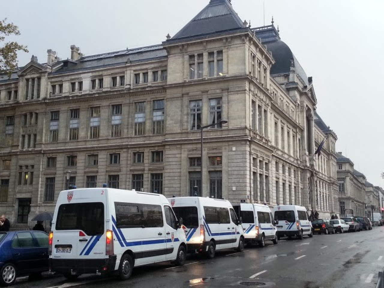 L’université Lyon 3 va faire appel à un hackeur pour protéger ses données piratées L’université Lyon 3 va faire appel à un hackeur pour protéger ses données piratées