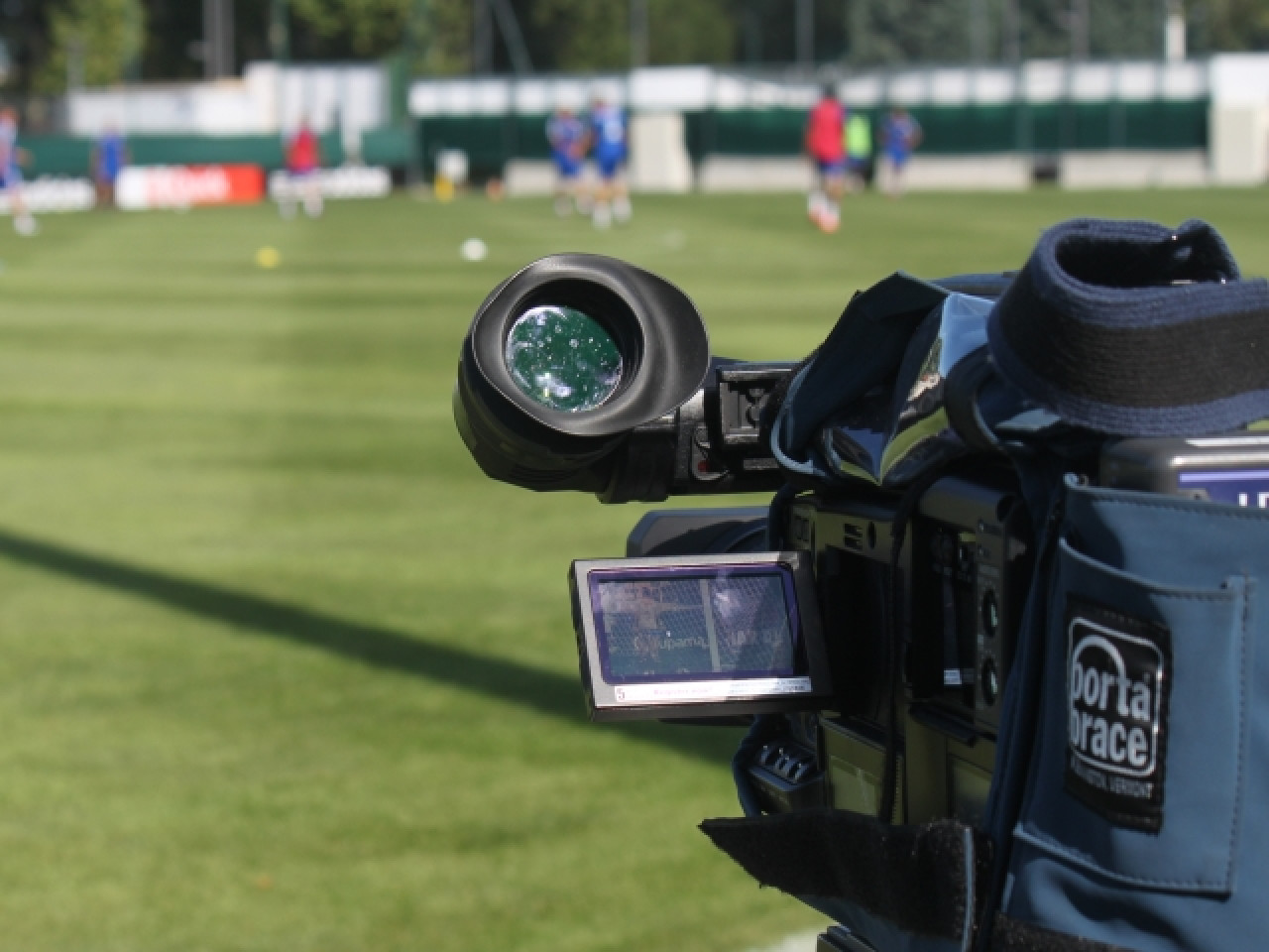 Lyon : un arbitre de foot plaqué et roué de coups Lyon : un arbitre de foot plaqué et roué de coups