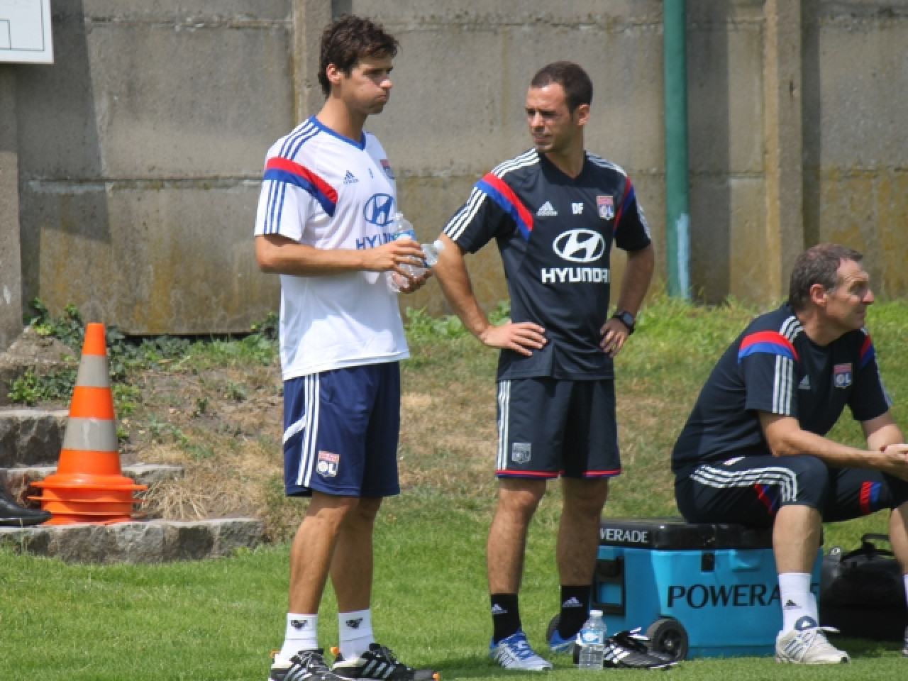 Yoann Gourcuff souffrirait d'une blessure non-diagnostiquée par l'OL Yoann Gourcuff souffrirait d'une blessure non-diagnostiquée par l'OL