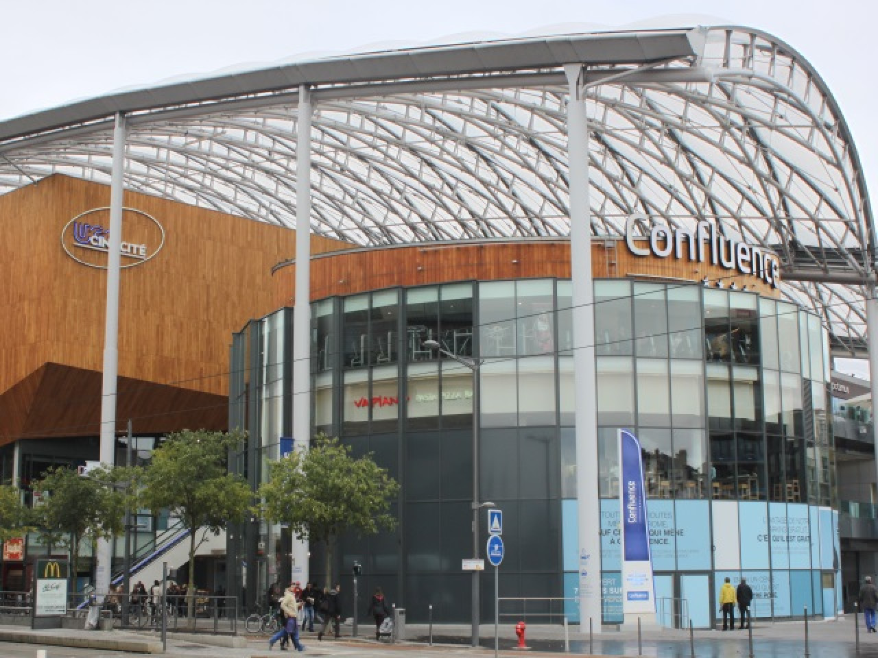 Confluence : une patinoire install&eacute;e durant les vacances de f&eacute;vrier