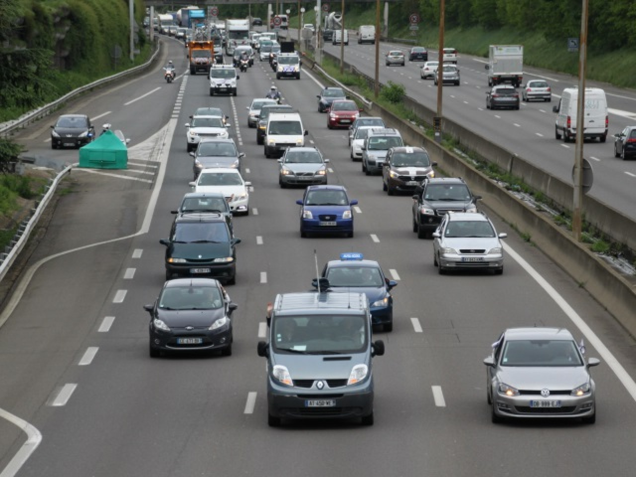 Bison Futé hisse le drapeau orange pour ce samedi en Auvergne-Rhône-Alpes Bison Futé hisse le drapeau orange pour ce samedi en Auvergne-Rhône-Alpes