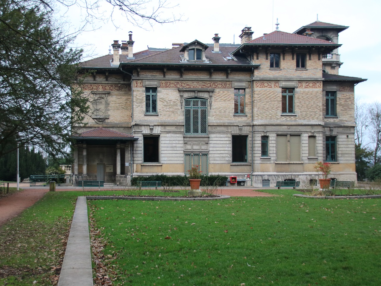 Villa Gillet : la Région subventionnera les Assises du Roman puis avisera Villa Gillet : la Région subventionnera les Assises du Roman puis avisera