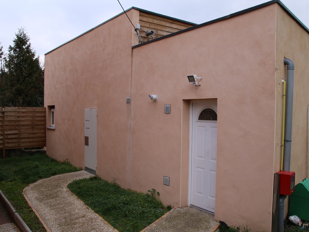 Fermeture de la mosquée de l’Arbresle : une dérive de l’état d’urgence ? Fermeture de la mosquée de l’Arbresle : une dérive de l’état d’urgence ?