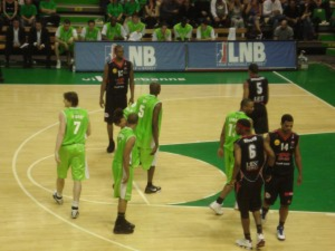ASVEL : Les joueurs de Vincent Collet ont bien résisté mais en vain ASVEL : Les joueurs de Vincent Collet ont bien résisté mais en vain