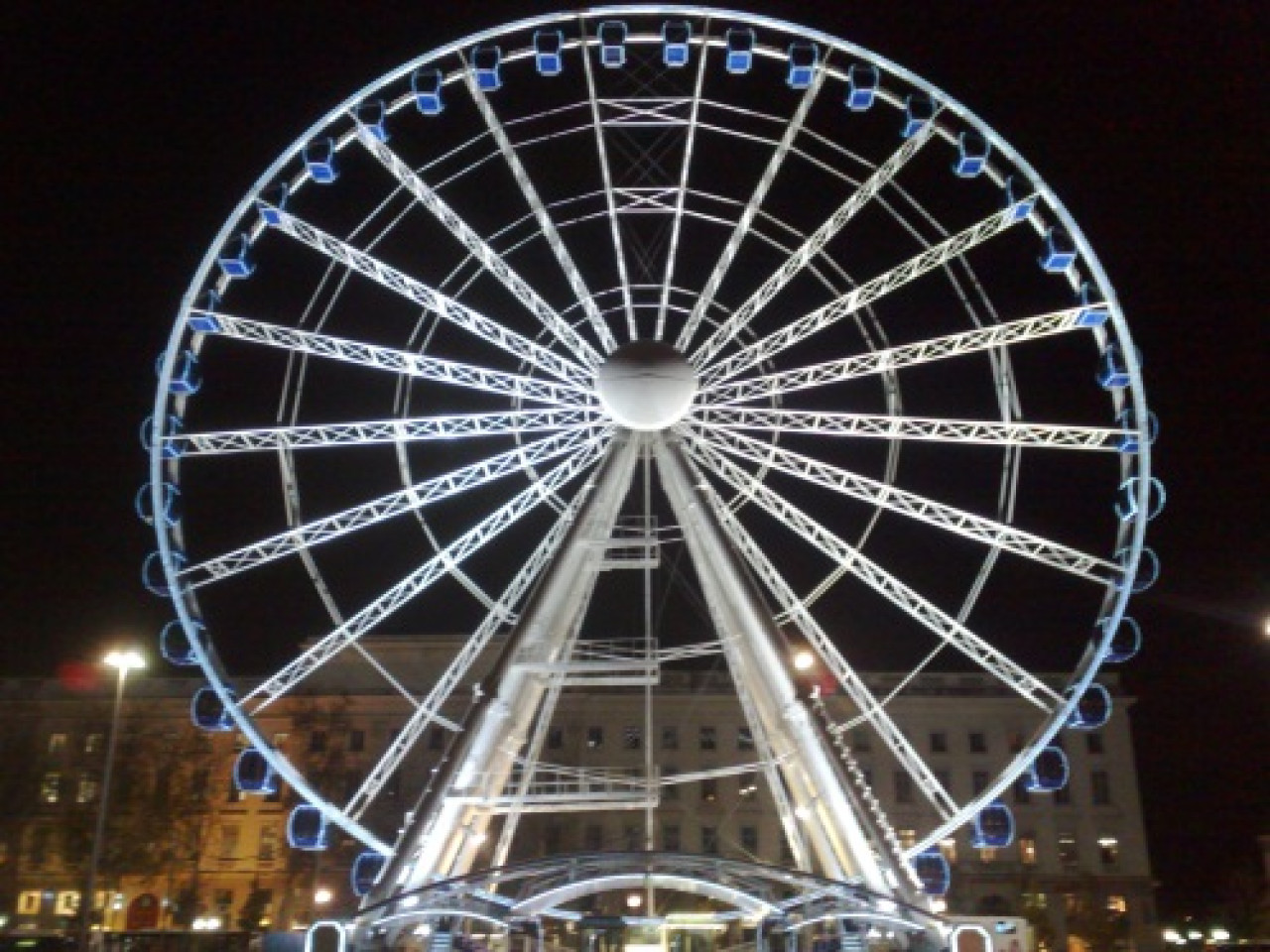 Bellecour : la grande roue tourne ill&eacute;galement