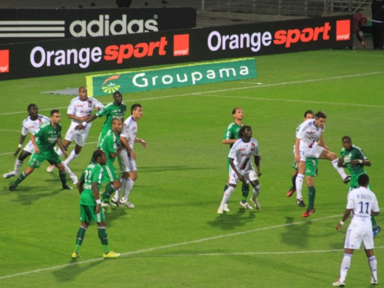 Coup double pour l'OL contre l'ASSE