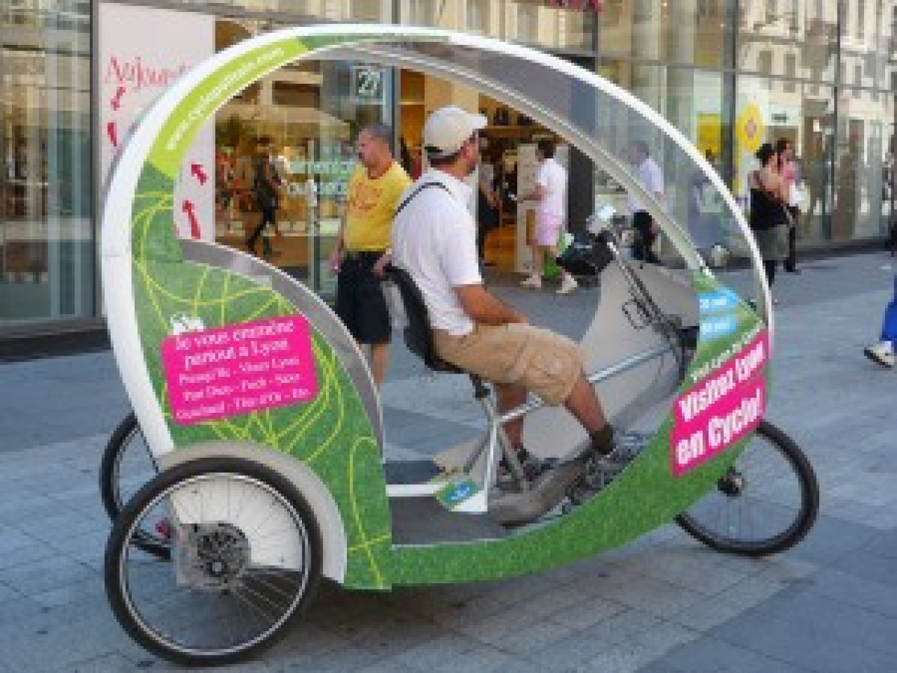 De nouveaux cyclo-pousses &agrave; Lyon