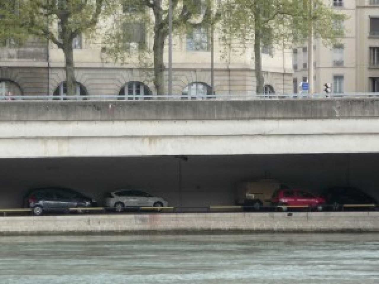 Des sondages arch&eacute;ologiques pour le parking Saint-Antoine