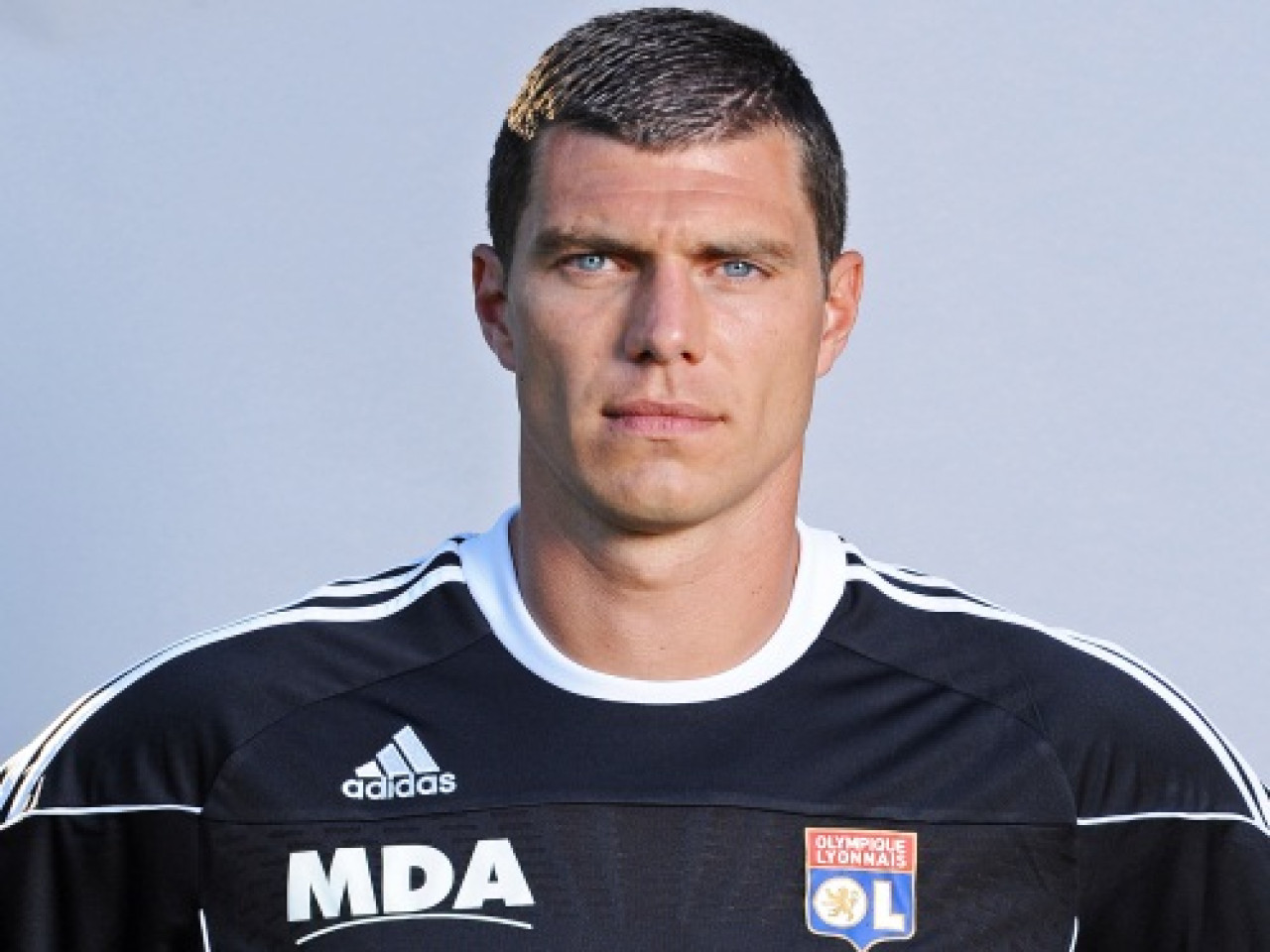 Grosse altercation entre deux joueurs de l'OL lors du match à Nicosie Grosse altercation entre deux joueurs de l'OL lors du match à Nicosie