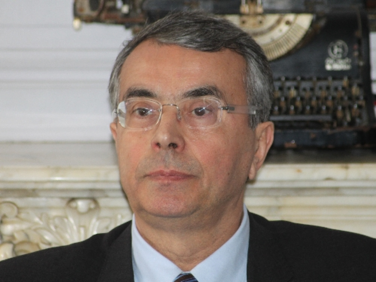 Jean-Jack Queyranne renouvelle son soutien &agrave; S&eacute;gol&egrave;ne Royal