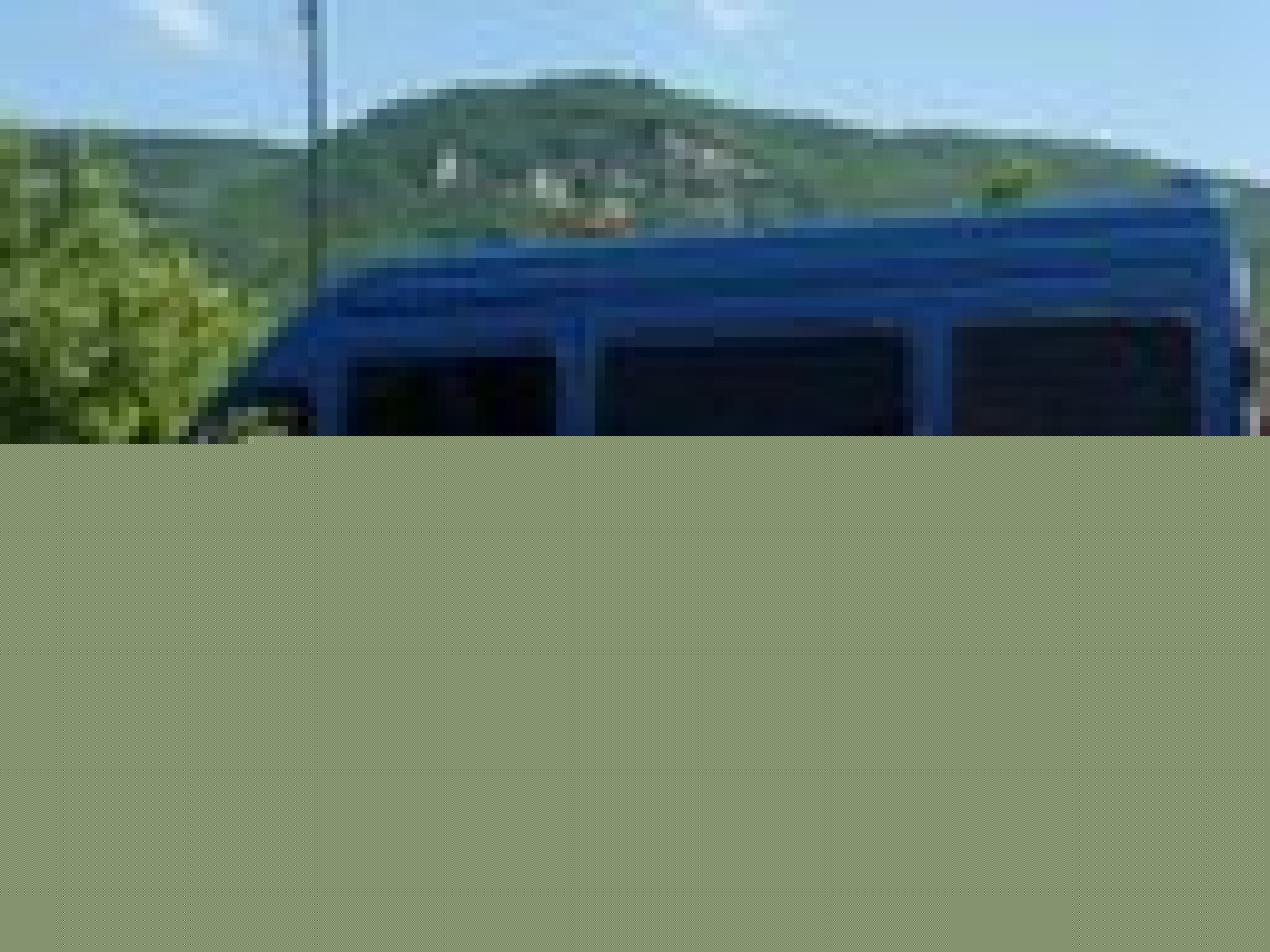 Jets de pierres sur une mosqu&eacute;e