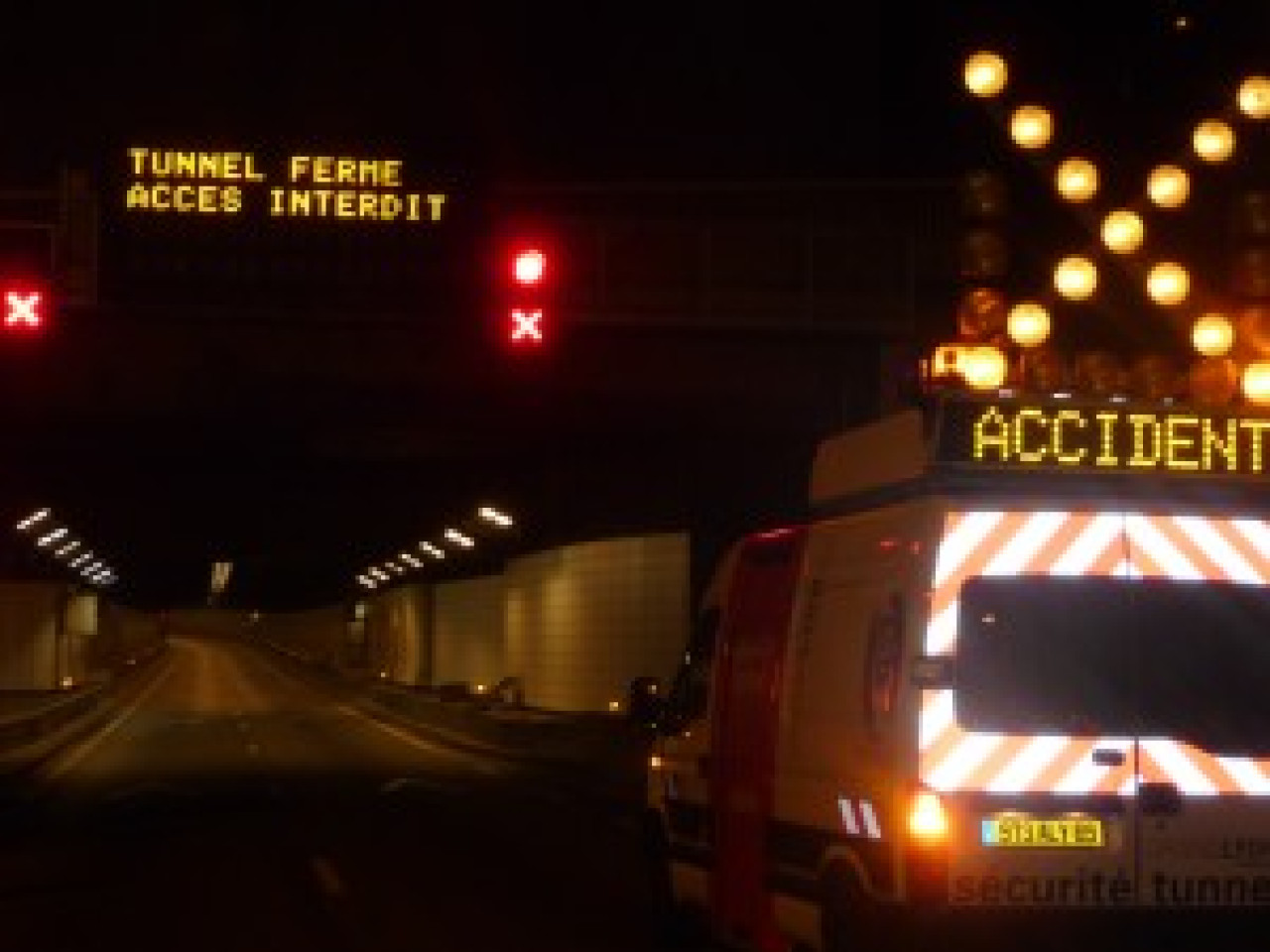 L’A7 coupée toute la nuit de mercredi à jeudi après un accident de poids-lourd L’A7 coupée toute la nuit de mercredi à jeudi après un accident de poids-lourd
