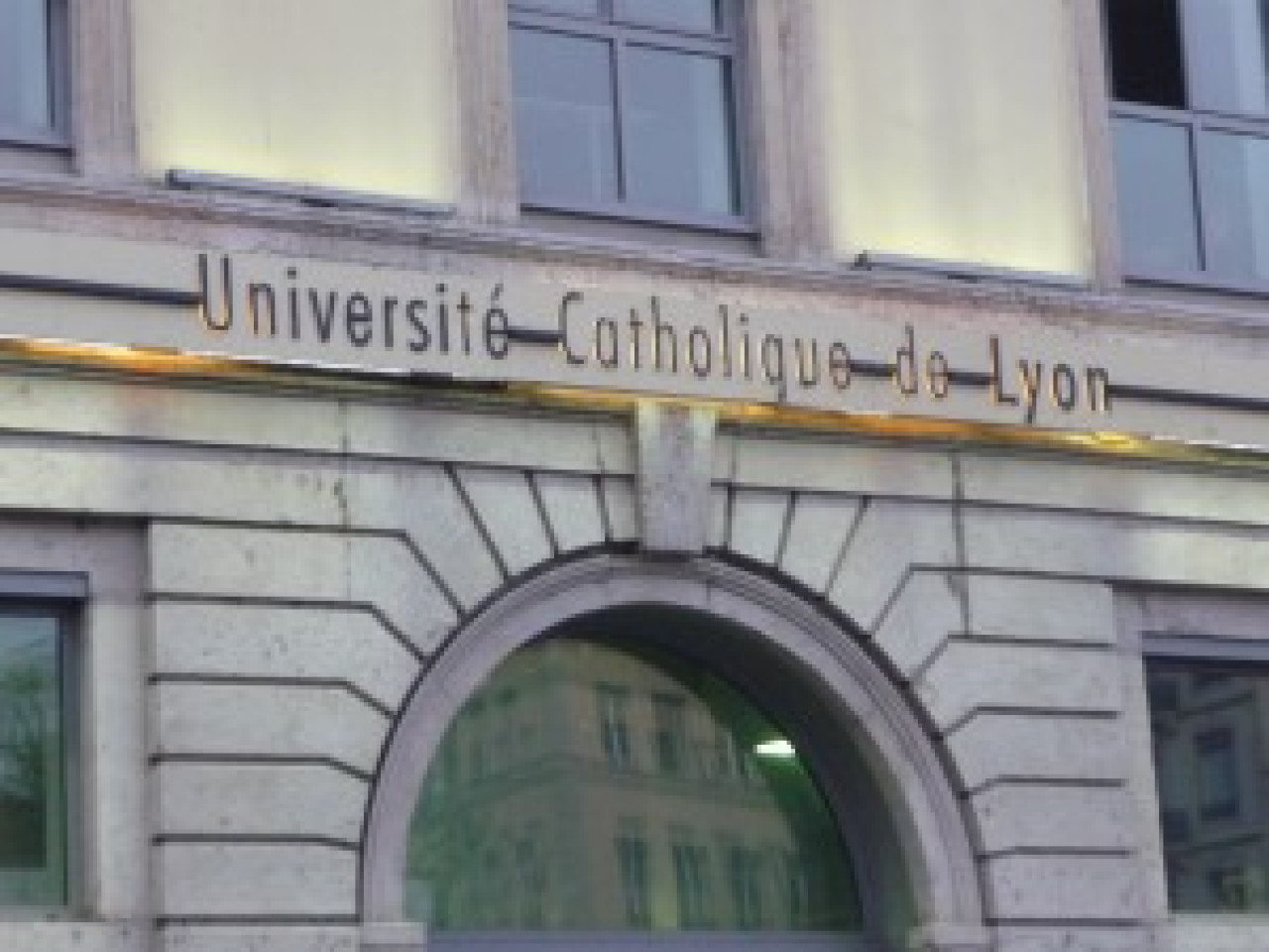 L’Université catholique de Lyon veut s’installer dans les prisons de Perrache L’Université catholique de Lyon veut s’installer dans les prisons de Perrache