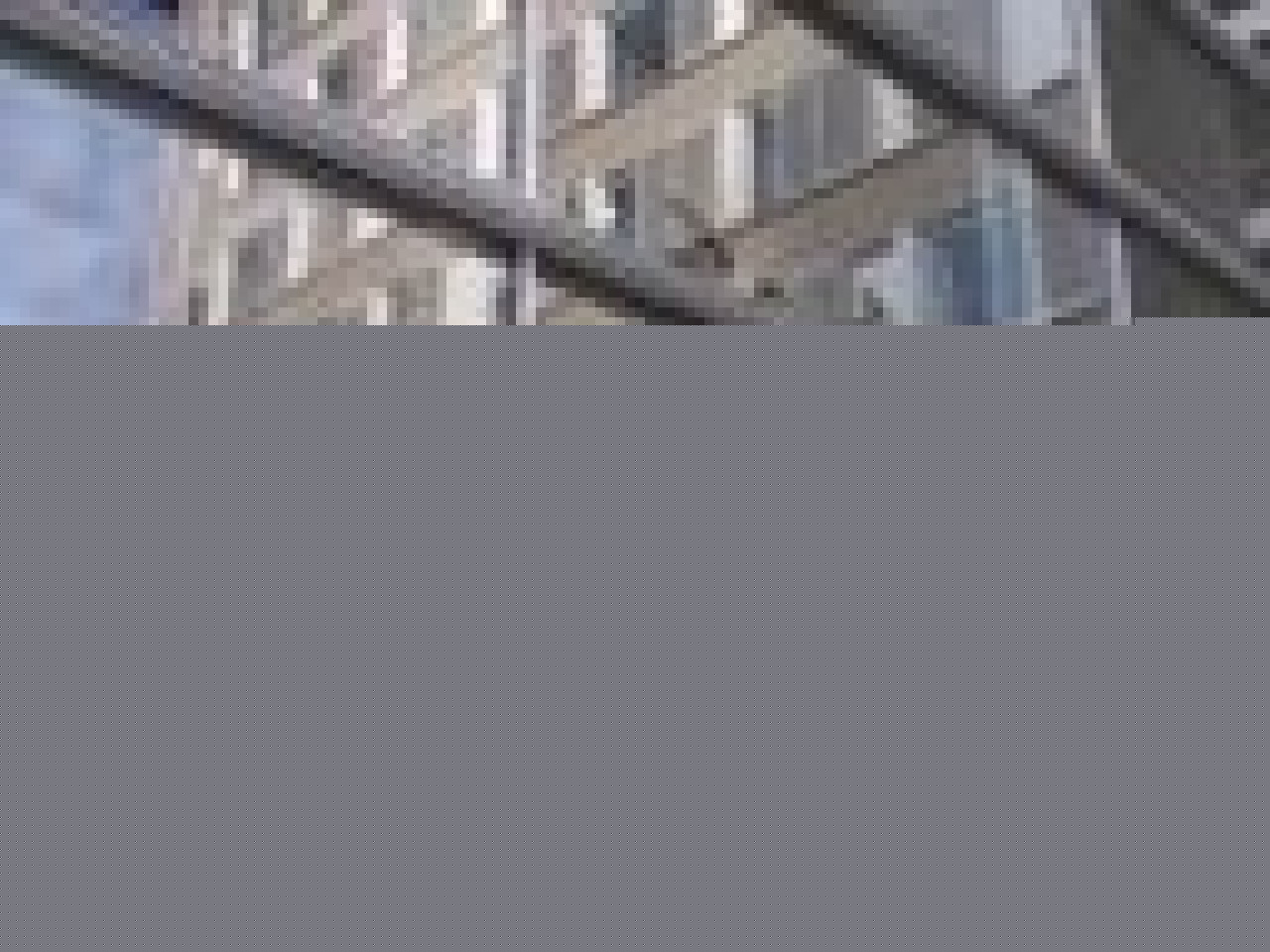 L’émotion ce matin devant les assises de l’Isère L’émotion ce matin devant les assises de l’Isère