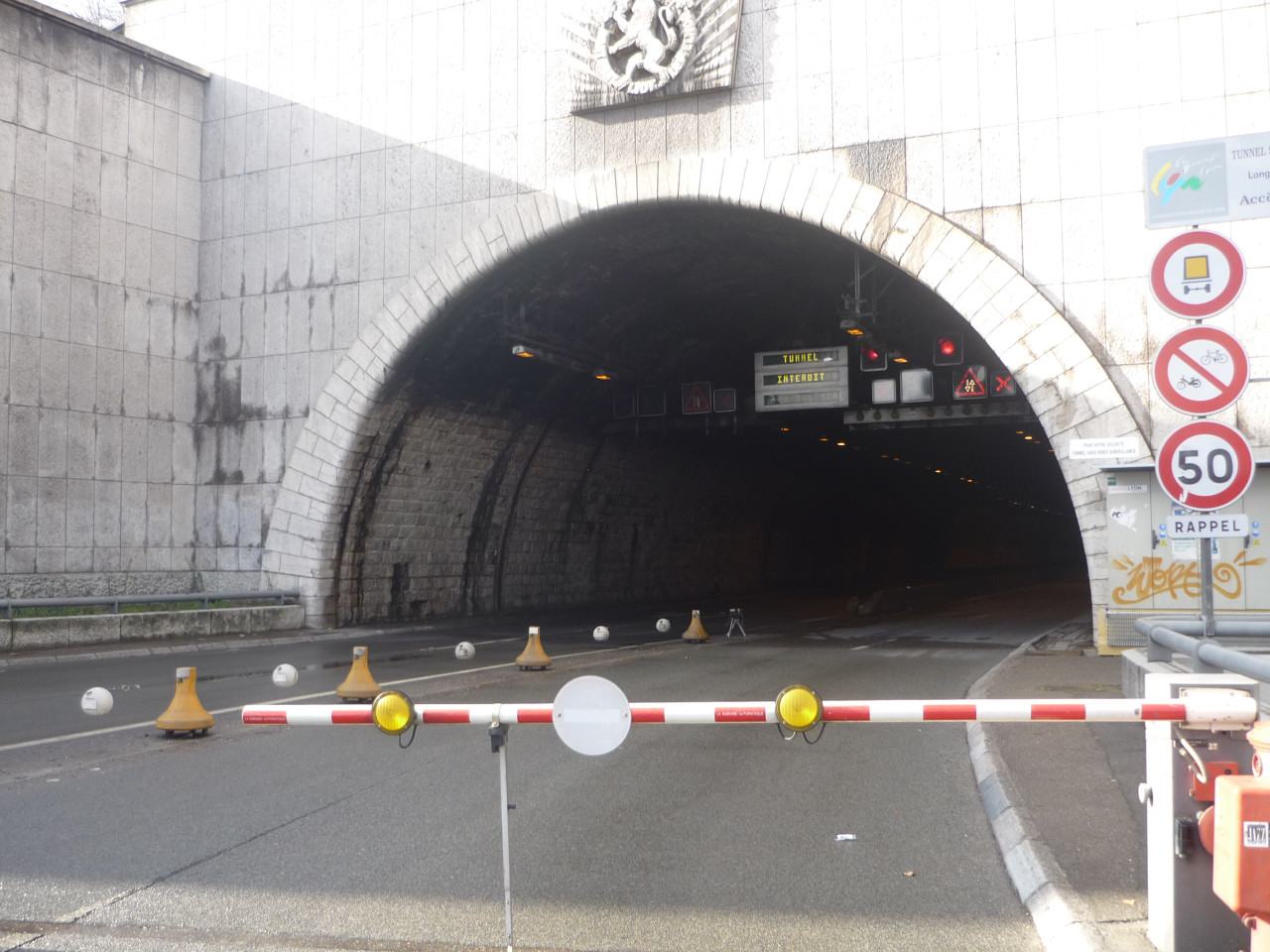 Le Tunnel de la Croix-Rousse ne rouvrira pas avant lundi prochain Le Tunnel de la Croix-Rousse ne rouvrira pas avant lundi prochain