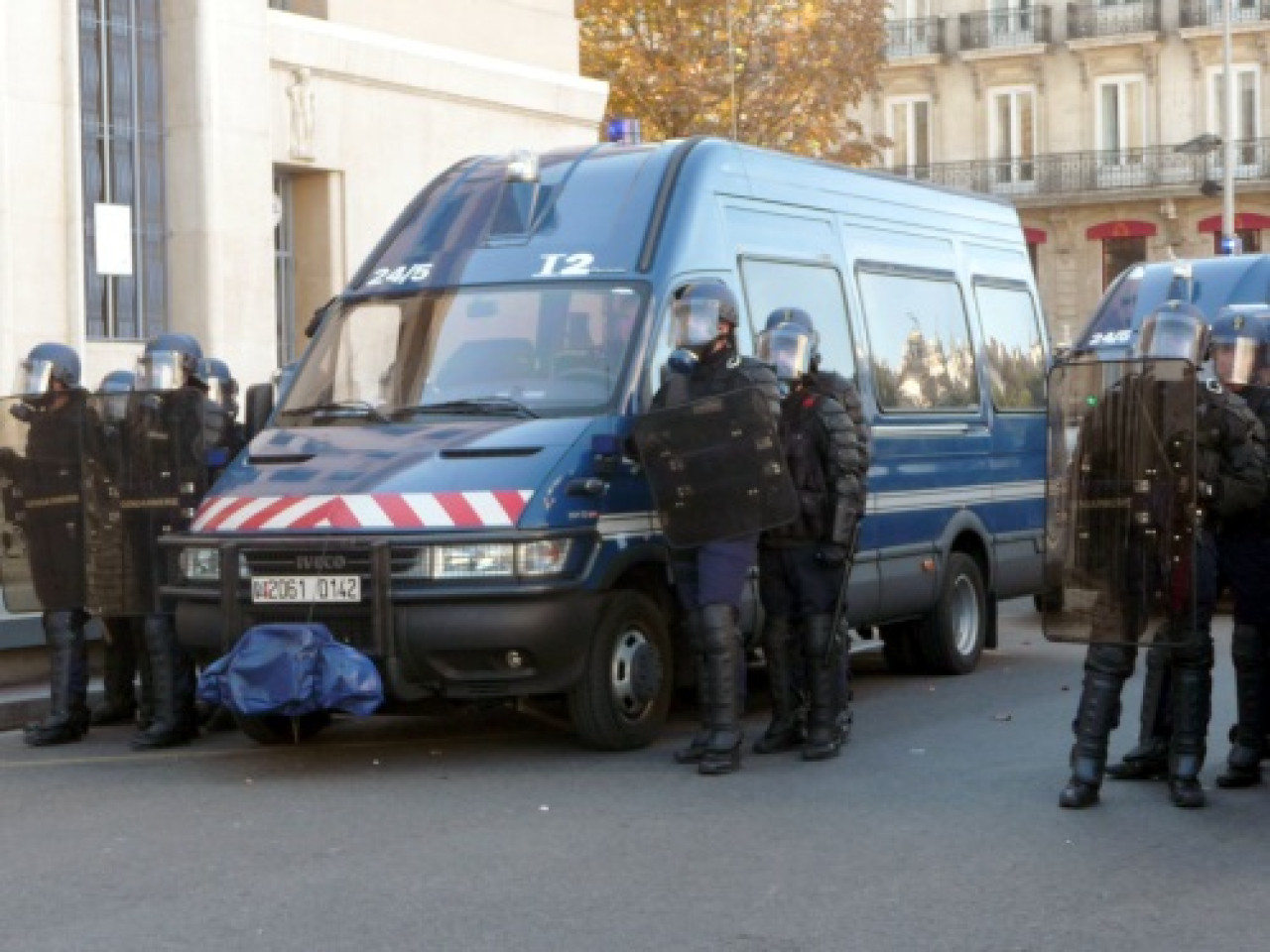 Les forces de l’ordre ont fait le ménage par le vide à Rillieux la Pape mercredi soir Les forces de l’ordre ont fait le ménage par le vide à Rillieux la Pape mercredi soir