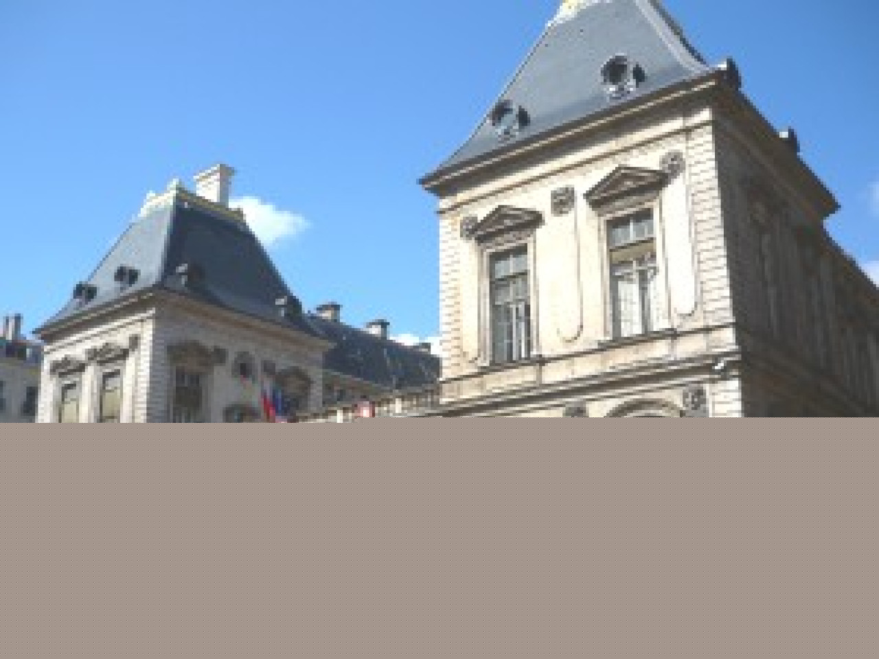 Les poèmes succèdent aux messages d’amour Les poèmes succèdent aux messages d’amour