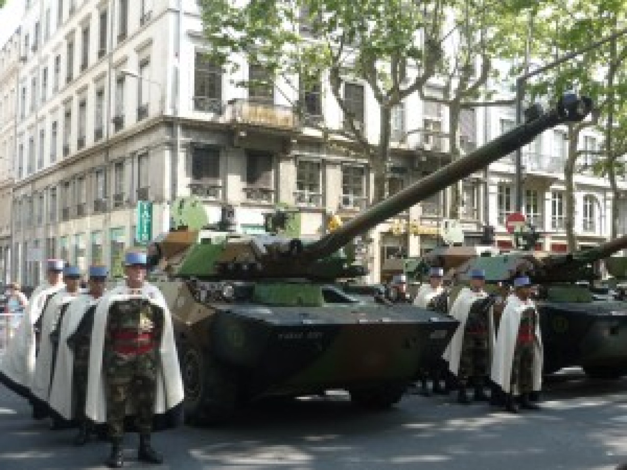 Lyon accueille 30 soldats de l’OTAN en partance pour l’Afghanistan Lyon accueille 30 soldats de l’OTAN en partance pour l’Afghanistan