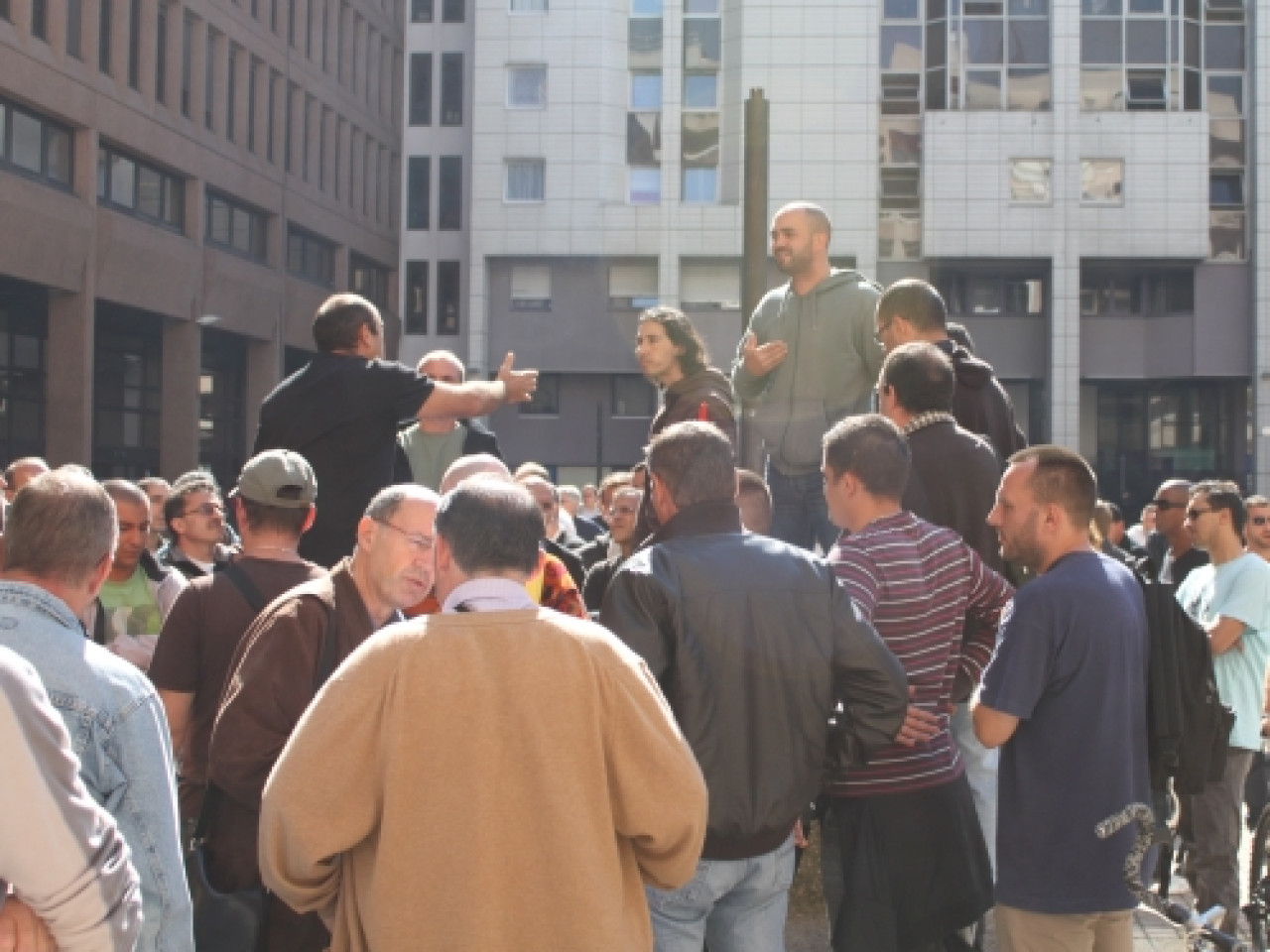 Manifestation contre le fichier base &eacute;l&egrave;ve