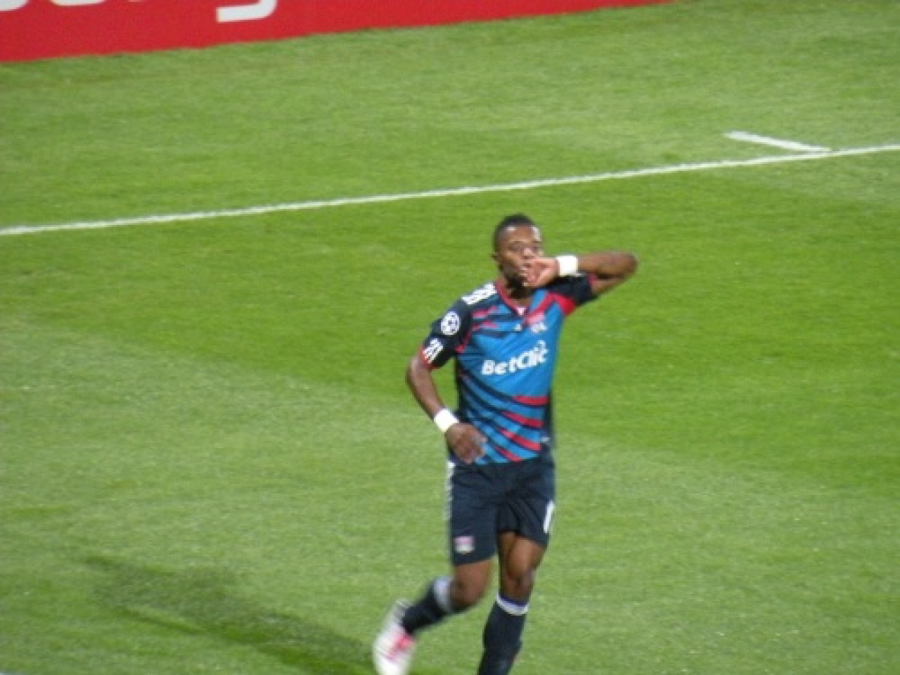 Michel Bastos confirme son attachement à l'OL Michel Bastos confirme son attachement à l'OL