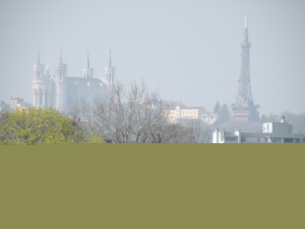 Pollution: alerte maintenue lundi