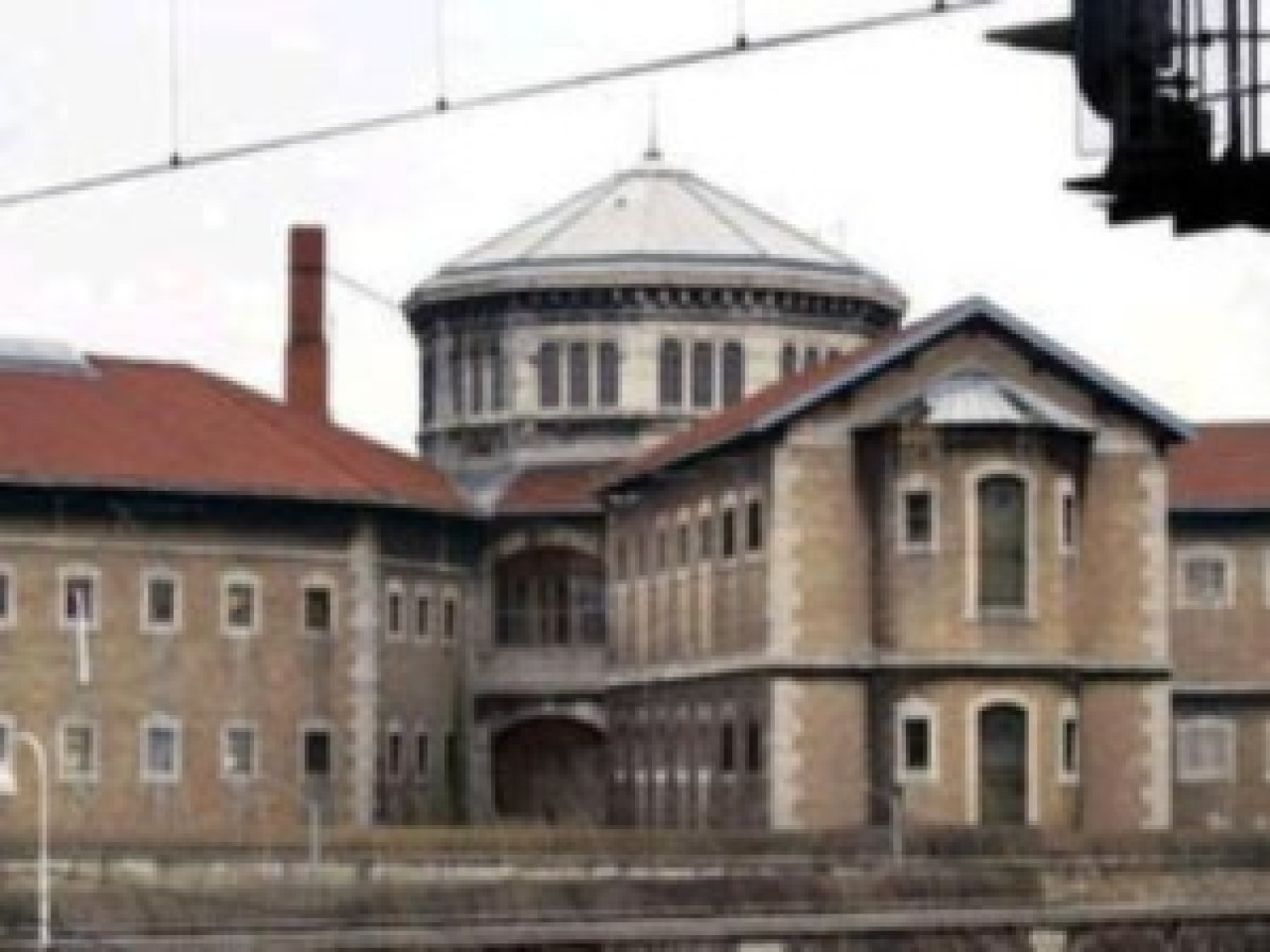 Quel est l’avenir des prisons de Perrache ? Quel est l’avenir des prisons de Perrache ?