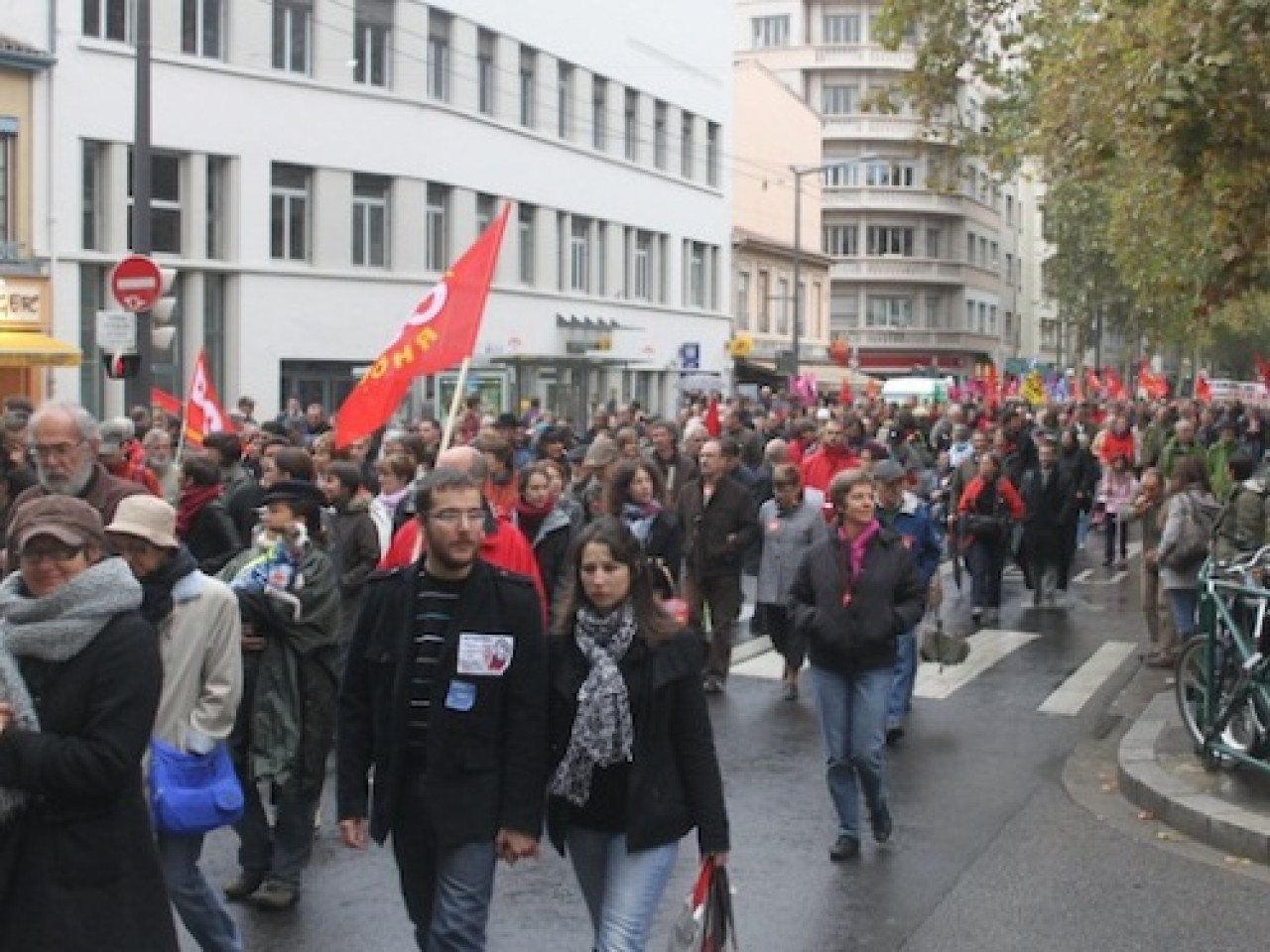 Retraites: la mobilisation continue mais diminue
