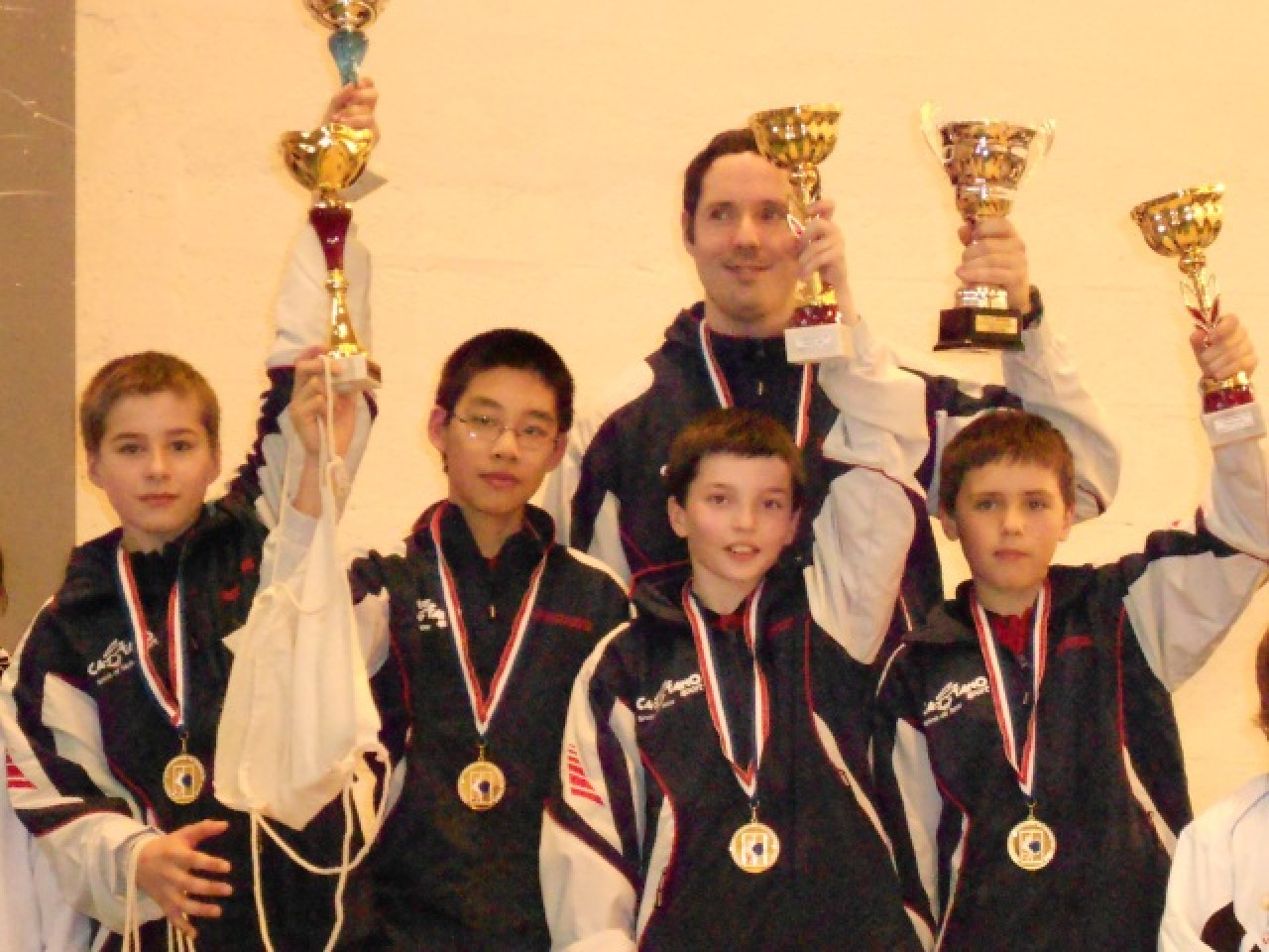 Tennis de table: les minimes Rh&ocirc;nalpins champions de France des R&eacute;gions