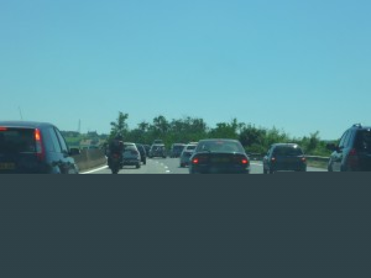 Un conducteur a sem&eacute; la panique sur l'A6 dimanche apr&egrave;s-midi