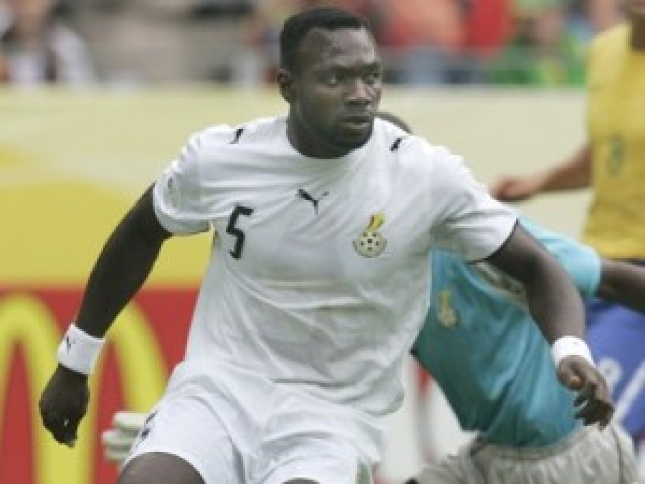 Un match de suspension pour John Mensah Un match de suspension pour John Mensah