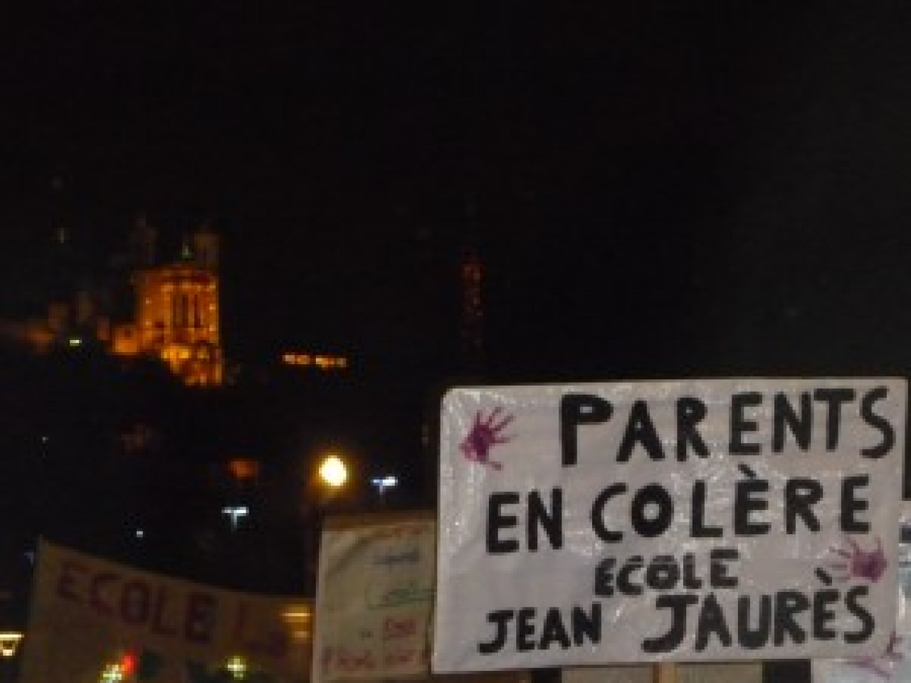 Une action symbolique à Vénissieux cet après-midi Une action symbolique à Vénissieux cet après-midi