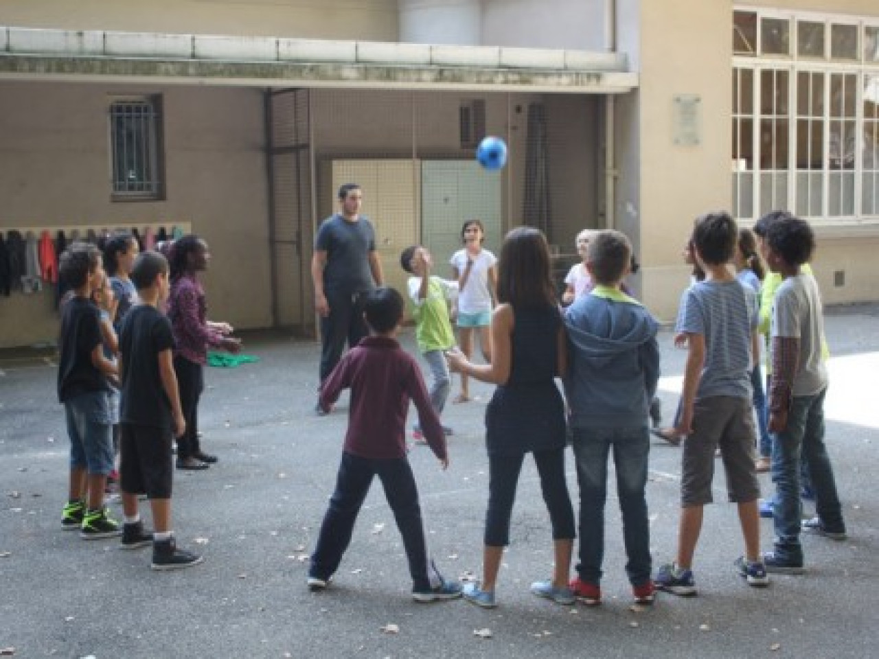 Près de 500 postes créés dans l’académie de Lyon pour la rentrée 2016 Près de 500 postes créés dans l’académie de Lyon pour la rentrée 2016