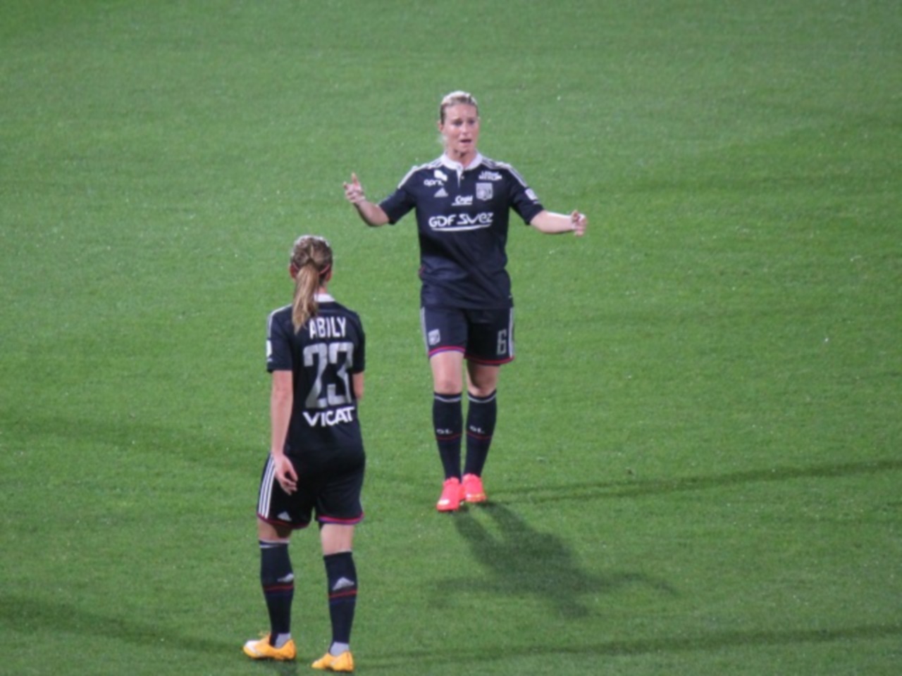 Coupe du monde féminine : la France cartonne le Mexique 5-0 avec des buts d’Eugénie Le Sommer et d’Amandine Henry