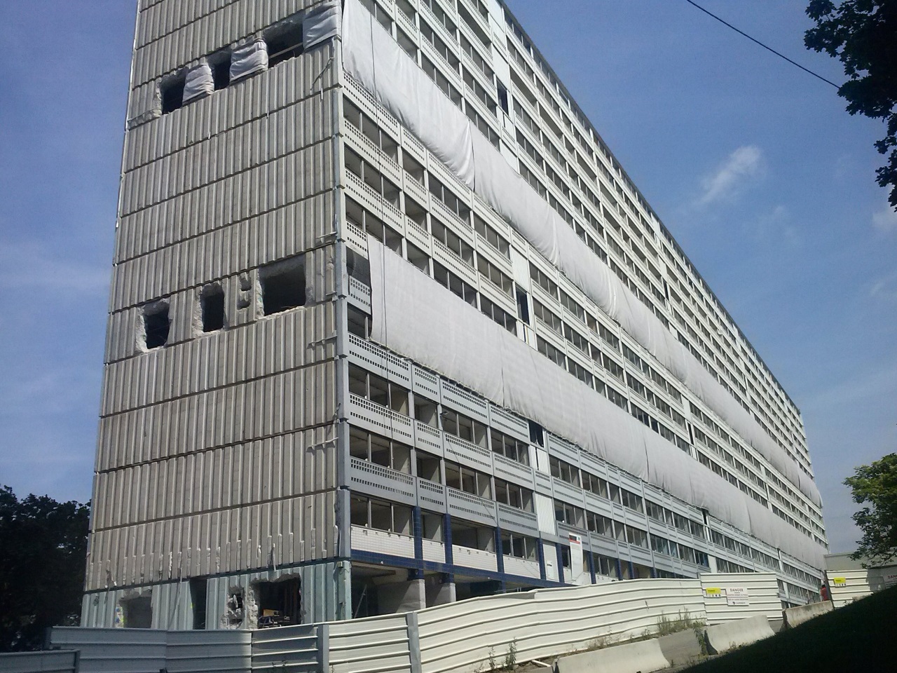 Lyon : une page va se tourner à la Duchère avec la démolition de la barre 230 Lyon : une page va se tourner à la Duchère avec la démolition de la barre 230