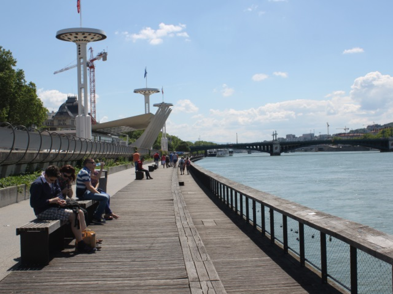 Le parcours sportif sur les Berges du Rhône réaménagé Le parcours sportif sur les Berges du Rhône réaménagé