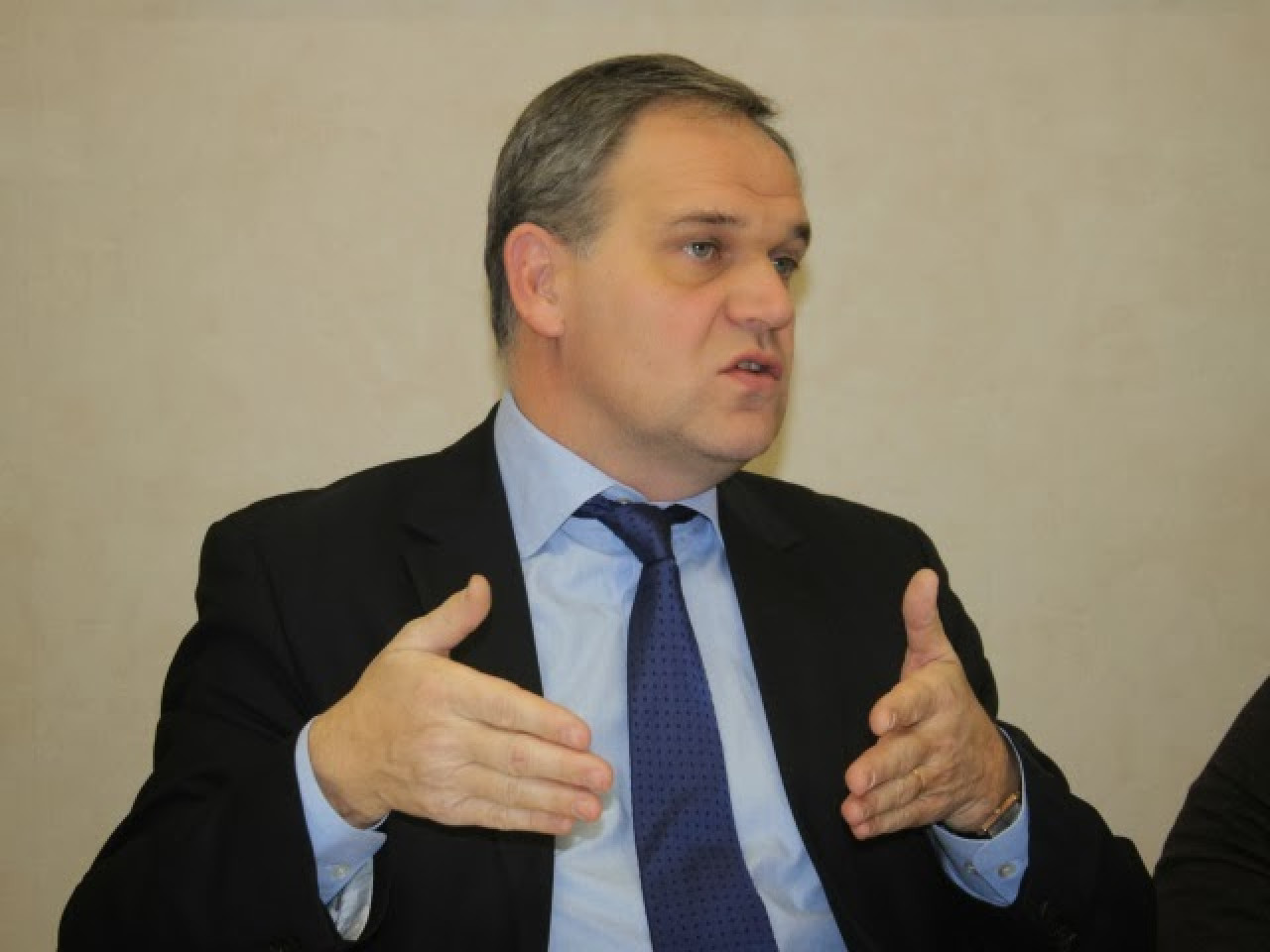 Immigration : François-Noël Buffet se déplace à la frontière franco-italienne Immigration : François-Noël Buffet se déplace à la frontière franco-italienne