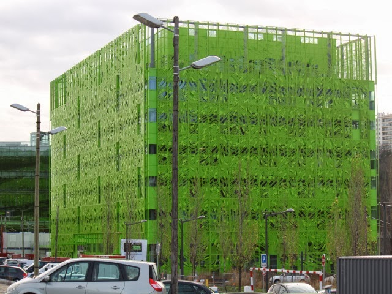 Mise en place d’un nouveau pont à Lyon Confluence Mise en place d’un nouveau pont à Lyon Confluence