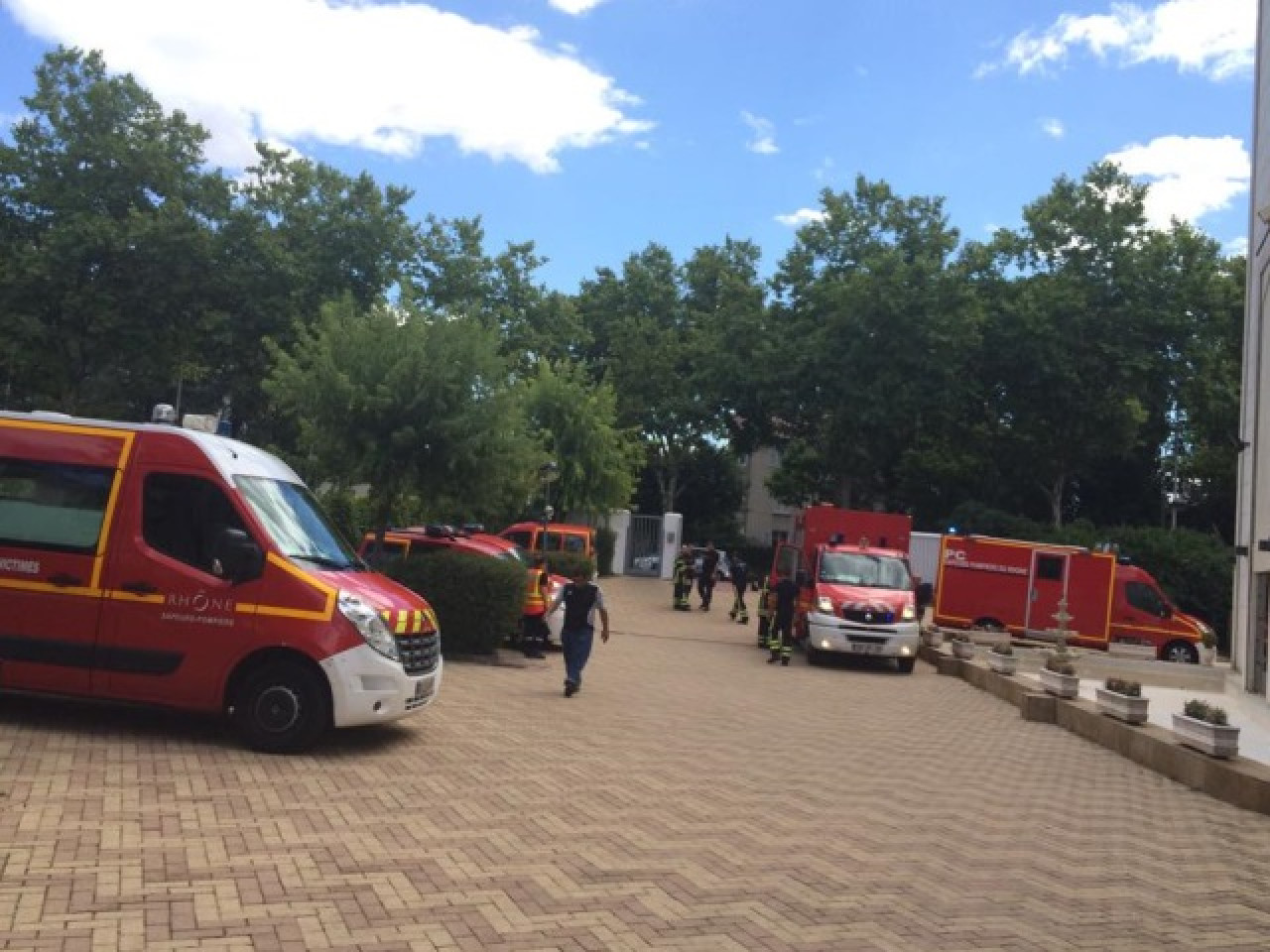 Une enveloppe avec une poudre suspecte reçue à la Grande mosquée de Lyon Une enveloppe avec une poudre suspecte reçue à la Grande mosquée de Lyon