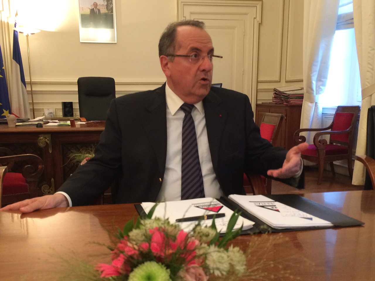 Attentat : "vigilance renforcée mais dans la sérénité" en Rhône-Alpes Attentat : "vigilance renforcée mais dans la sérénité" en Rhône-Alpes