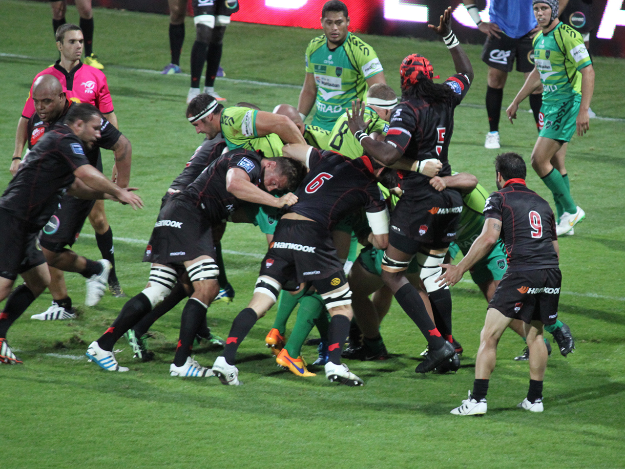 Le LOU reste un leader impeccable en écrasant Montauban (44-14) Le LOU reste un leader impeccable en écrasant Montauban (44-14)