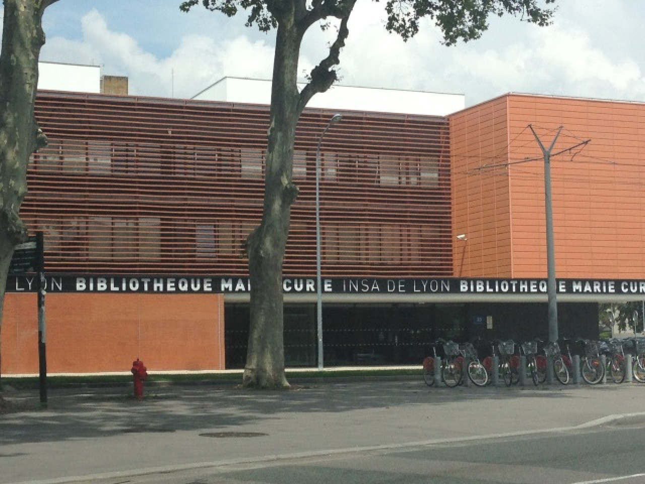 Deux universités lyonnaises parmi les plus citées dans les classements universitaires mondiaux Deux universités lyonnaises parmi les plus citées dans les classements universitaires mondiaux